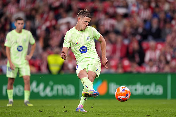 3 lý do tại sao Barca nên bán Dani Olmo