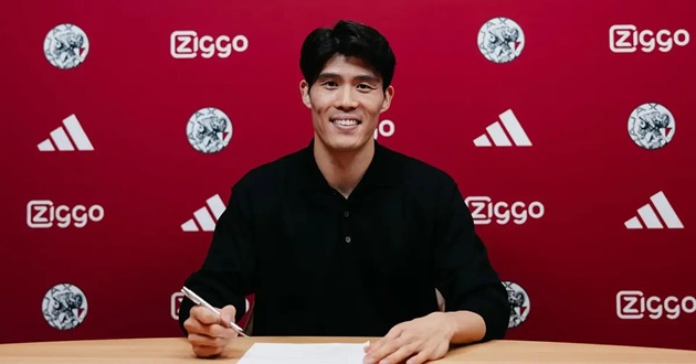 Ajax ký hợp đồng 6 tháng với Takehiro Tomiyasu
