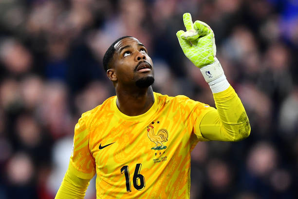 Mike Maignan – “Ngoại lệ” sau 5 năm của Chelsea