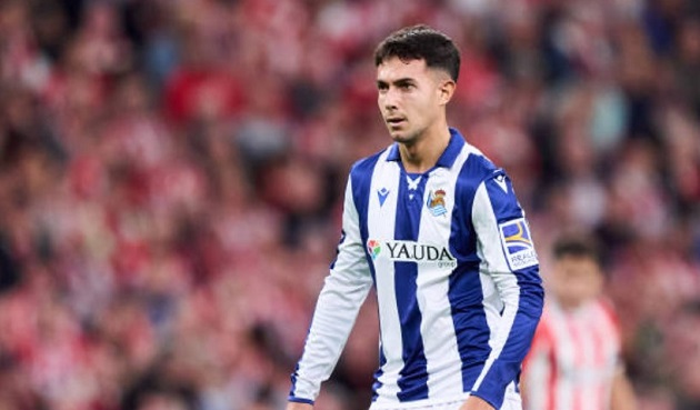 Phản ứng fan Arsenal khi Arteta sắp phá vỡ hợp đồng của Zubimendi