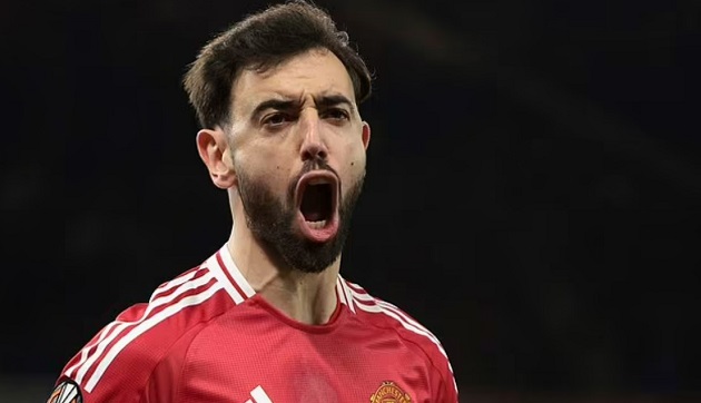 Tình thế đảo ngược của Bruno Fernandes chỉ trong ít tháng