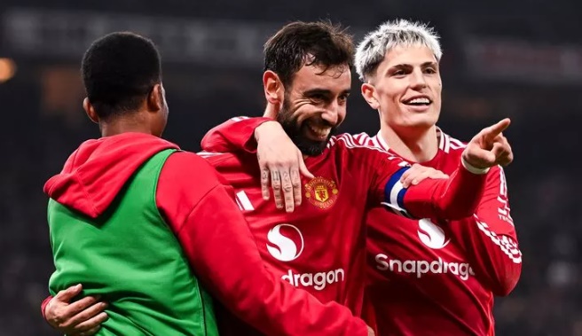 Tình thế xoay chuyển chóng mặt với Garnacho