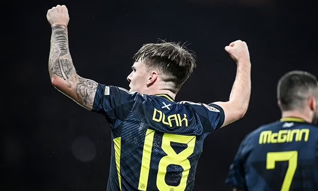 2 sao trẻ đột phá của Liverpool đang bùng nổ