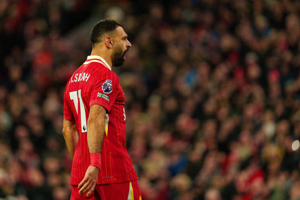Biến động tại Anfield, tương lai của Salah sáng tỏ