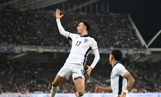 Curtis Jones nhận mưa lời khen từ chuyên gia sau khi phá lưới Hy Lạp