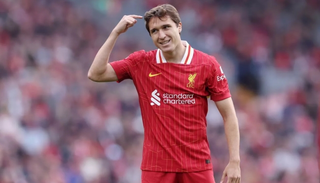 Federico Chiesa trước áp lực rời Liverpool: Thái độ của Arne Slot; Kỳ vọng tại Anfield