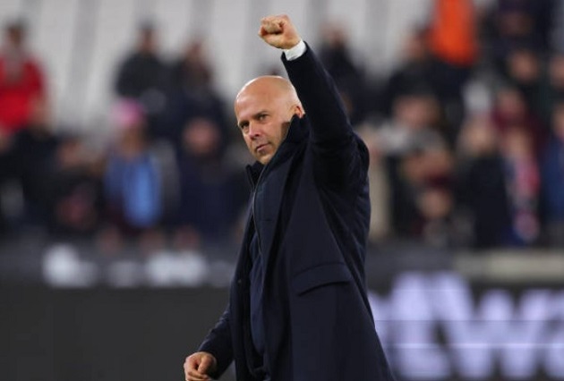 Liverpool và hành trình hướng đến cú ăn bốn lịch sử