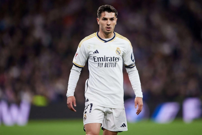 Tiếp quản CLB vĩ đại, Sergio Ramos chọn mua 3 ngôi sao Real Madrid