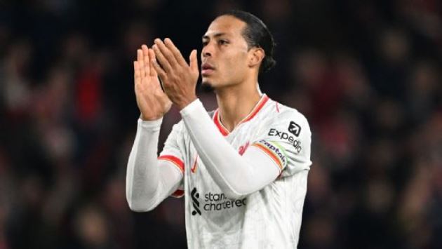 Van Dijk: “Liverpool đang khủng hoảng ư?”