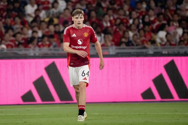 Carrick chọn Moorhouse làm phương án dự phòng cho MU