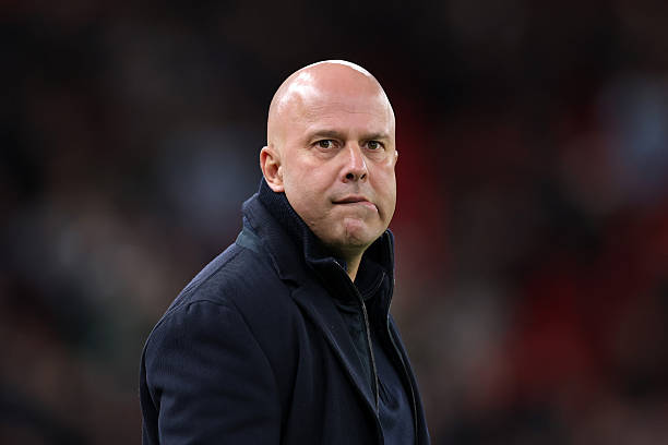 Liverpool phải mua gấp trung vệ hoặc trả giá đắt