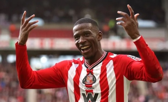 Vì sao Nordi Mukiele sẽ vá hậu vệ phải cho hàng thủ Liverpool?